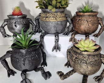 Iron Fist Alexander Pot Boy Warrior Jar | Articulated legs | Handpainted multiple color | Elden Ring Soulslike Dark Souls| Fantasy DnD