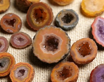 Natural Warring States Red Agate Geode Pair, Symmetrical Hand-Cut Agate Egg Slices, Crystal Home Deco
