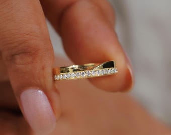14K Solid Gold Cigar Chevron Ring, V Shape Half Eternity Curved Wedding Pave Band, Engagement Moissanite Diamond Stacking Ring