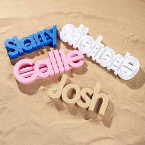 Gepersonaliseerde veelkleurige 3D-geprinte zandvormen met aangepaste namen of tekst: perfect voor strandvakanties en verjaardagscadeaus voor gezinnen en kinderen