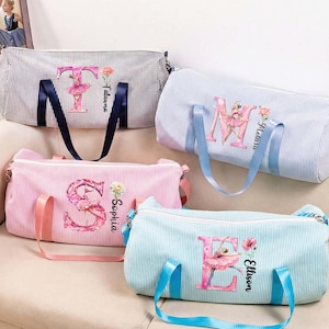 Gepersonaliseerde seersucker reistas met cartoon ballerina-print, met aangepaste naam en geboortebloem, weekendtas voor ballet, dans, reizen en de sportschool.