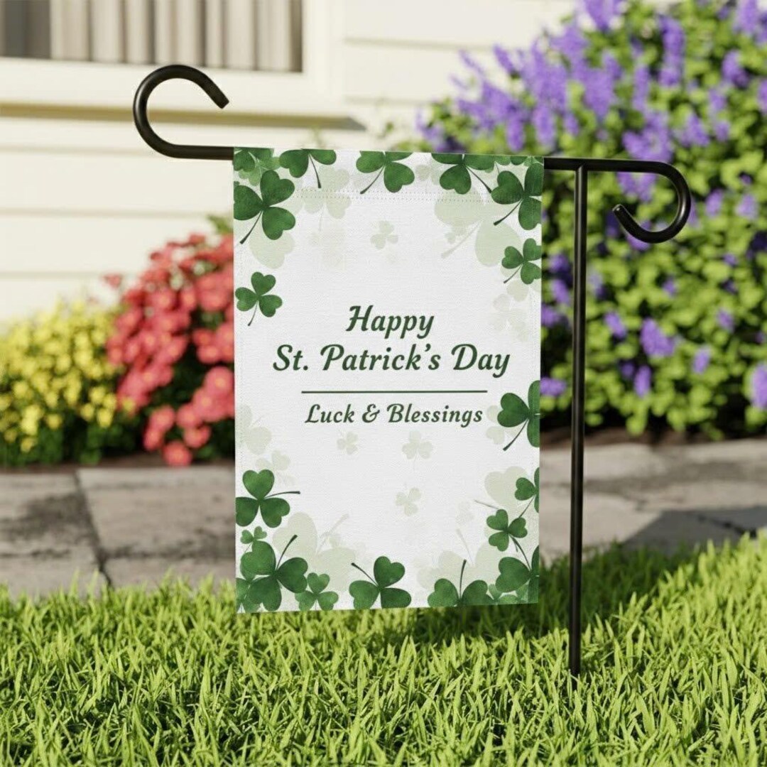 St. Patrick's Day Garden Flag, Luck Blessings Shamrock Yard Sign, Green ...