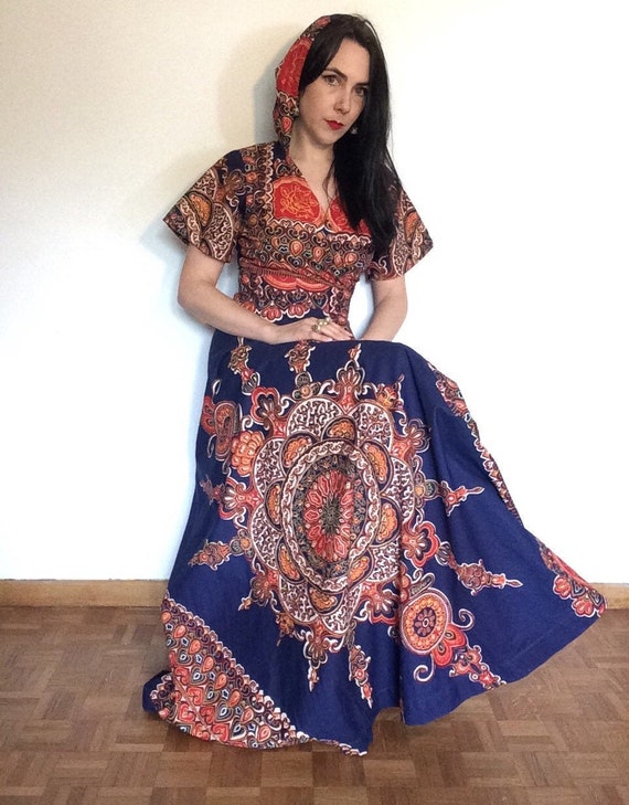 Rare Vintage 1970s Hooded Maxi Dress Wrap Dress