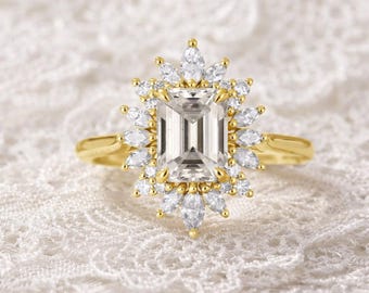 Smaragd geslepen moissaniet halo-ring | Verlovingsring met bloemencluster | 14K geelgouden ring in diamantstijl | Vintage geïnspireerde bruidsring