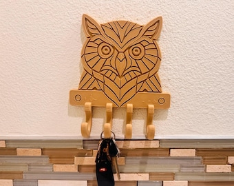 Wieszak na klucze z geometryczną sową – nowoczesna dekoracja ścienna z brązową sową i 4 haczykami na klucze, smycze, do przedpokoju, biura i na parapetówkę