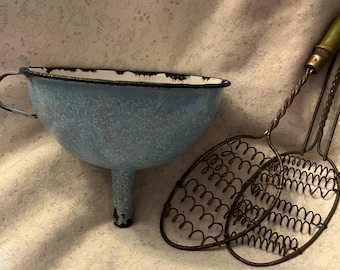 Graniteware Funnel with 2 Utensils- County Kitchen !