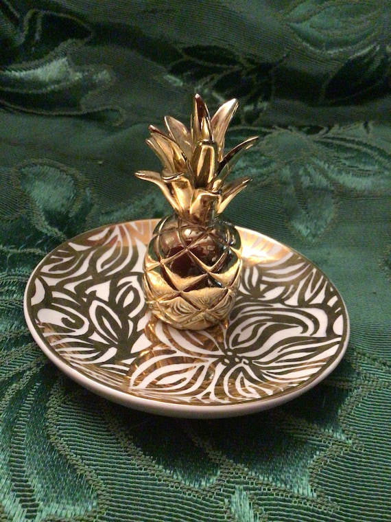 Tropical Pineapple Ring Tray by Lilly Pulitzer