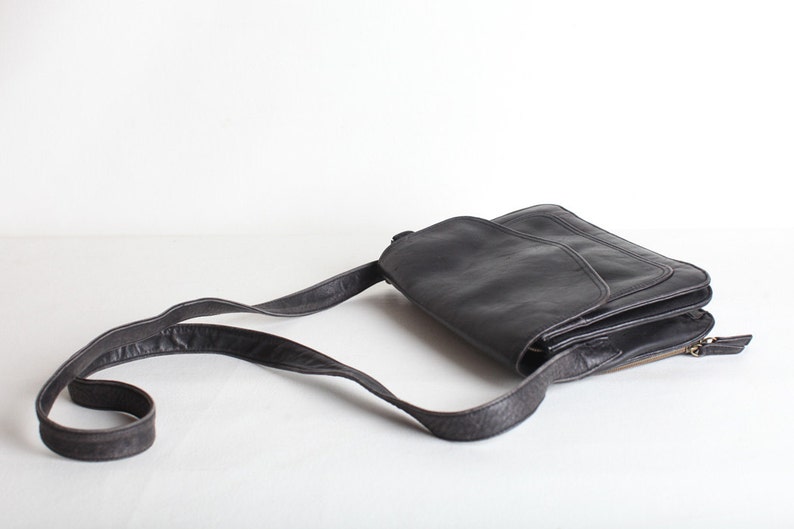 Vintage Black Leather Shoulder Bag, Crossbody Purse image 3