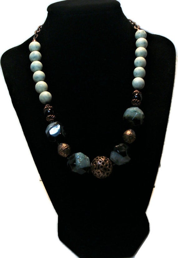 Vintage cabochon, beaded necklace, turquoise neck… - image 2