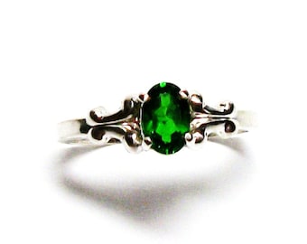 Chrome diopside, chrome diopside ring, green ring, solitaire ring, green, s 6   "Green Garland"