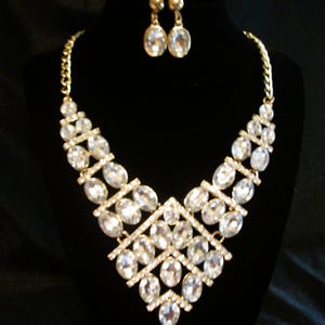 Vintage necklace set, wedding necklace, wedding gift, rhinestone necklace, rhinestone earrings, bib neck, On Sale, "Rhinestone Babe" image 6
