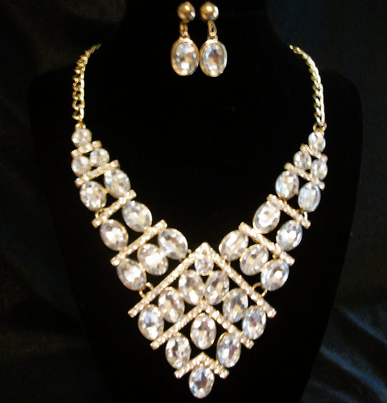 Vintage necklace set, wedding necklace, wedding gift, rhinestone necklace, rhinestone earrings, bib neck, On Sale, "Rhinestone Babe" image 6