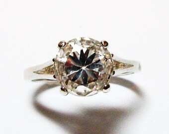 White quartz, white quartz ring, quartz ring, solitaire ring, white, s 6 3/4  " Snow Ball"