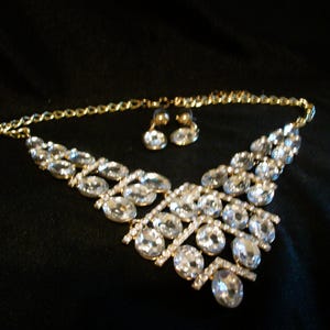 Vintage necklace set, wedding necklace, wedding gift, rhinestone necklace, rhinestone earrings, bib neck, On Sale, "Rhinestone Babe" image 8