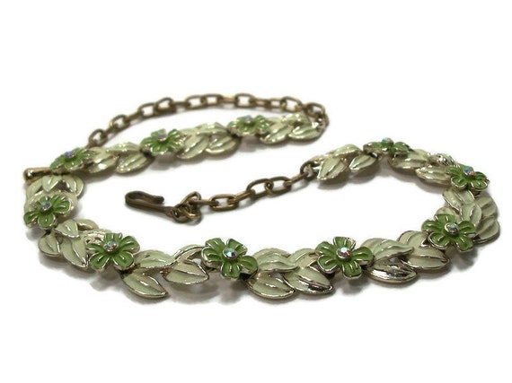 【レビューで送料無料】 Pendant, Enamel Vintage Green Flower Rhinestones, Cream, その他