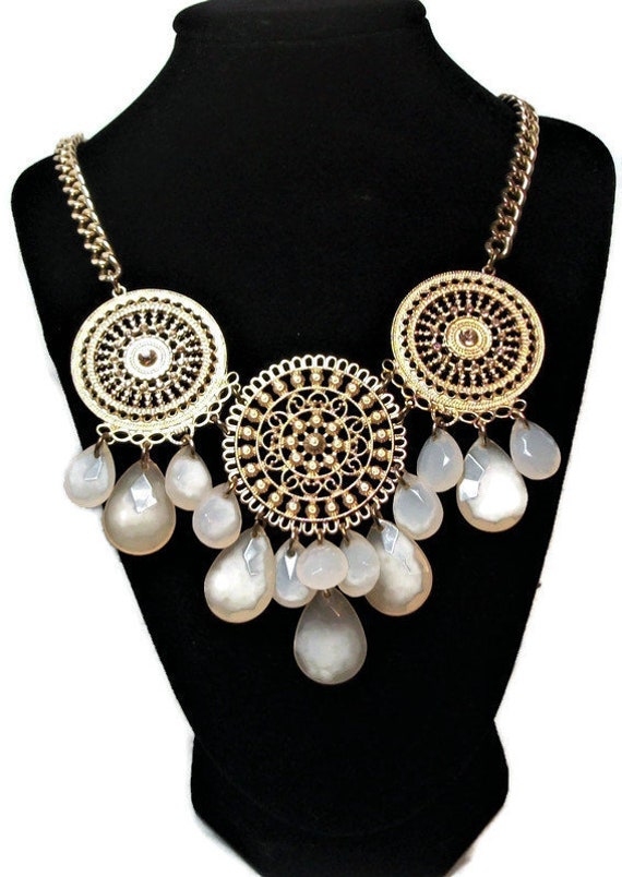 Vintage bib necklace, victorian necklace, medalli… - image 2