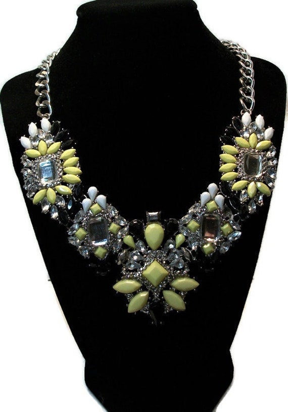 Vintage necklace, yellow sparkle, statement neckla