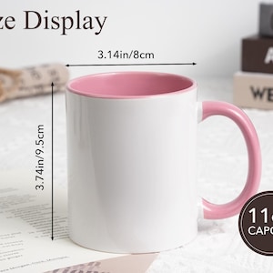 K&ouml;nnte beinhalten: Ein Set aus drei Keramikbechern mit gesprenkelter, matter Oberfl&auml;che. Die Becher sind in Creme-, Hellgrau- und Dunkelgraut&ouml;nen gehalten. Jeder Becher hat ein schlichtes, minimalistisches Design.