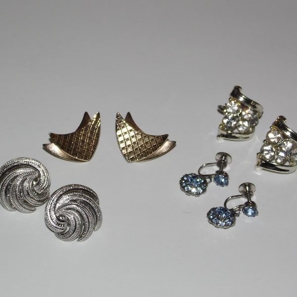 LOT Clip On & Screw Back Vintage Earrings Coro Emmons Crown Trifari Silver Tone Gold Tone  Rhinestone Jewelry