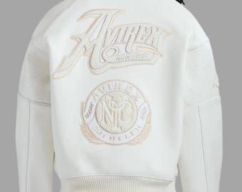 Jaqueta bomber de couro branco Avirex com logotipo bordado do clube dourado, jaqueta de couro bovino genuíno perfurada para motociclista, presente de aniversário