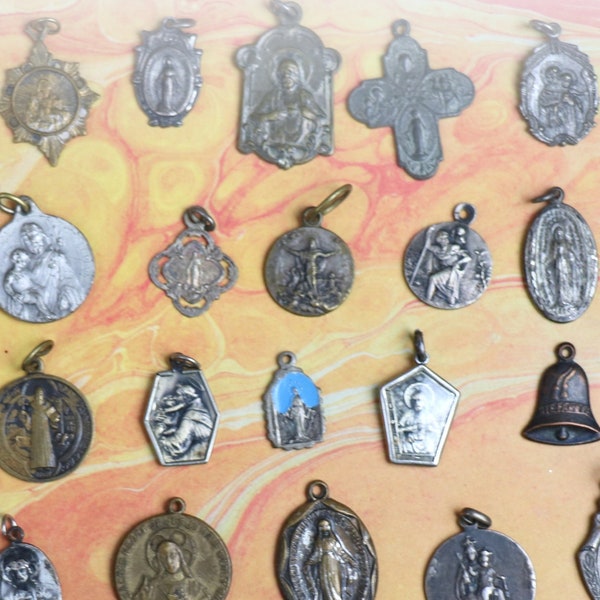 1 Antique/Vintage Metal Religious Medal (set 2) - 40 medals to choose from