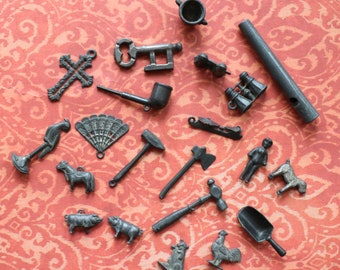 1 Vintage Miniature Metal Toy