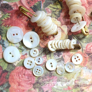 1 Set of 10 Antique Mother of Pearl Buttons