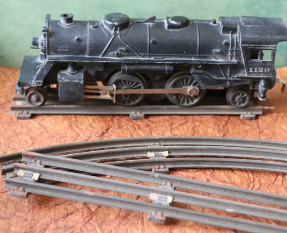 vintage lionel train tracks