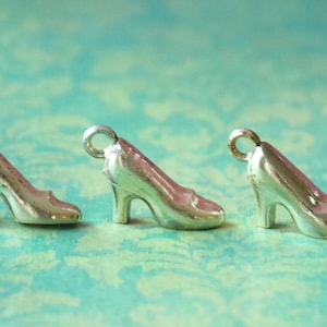 1 Vintage Gold High Heel Gumball Charm