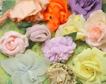 1 Vintage Flower Corsage