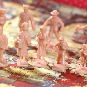 1 Vintage Little Plastic Person
