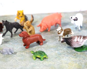1 Vintage Miniature Animal