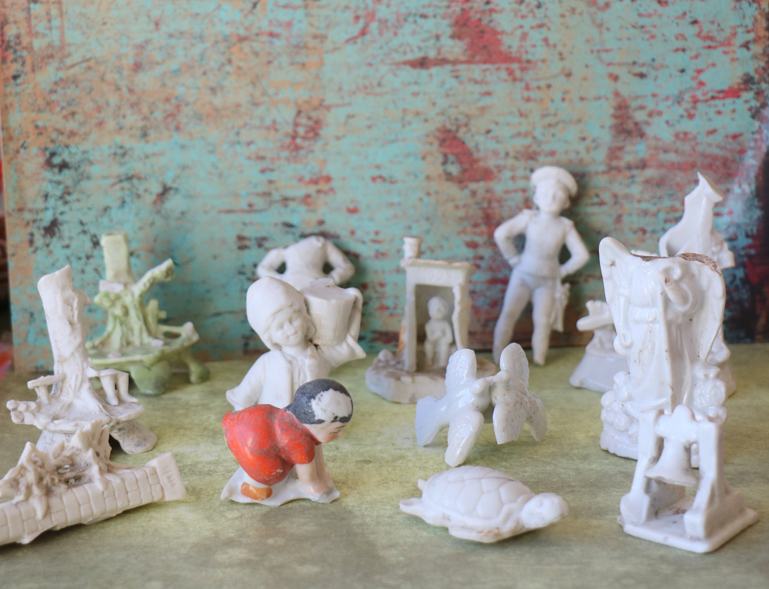 Hertwig Figurines - Etsy