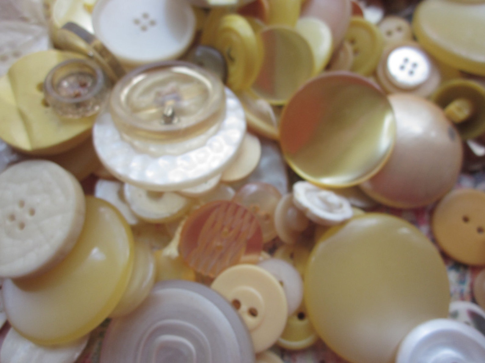 Vintage Shades of Yellow Buttons Etsy