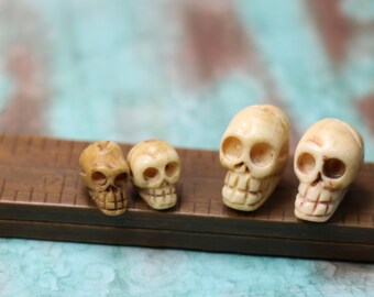 1 Carved Bone Skull Bead