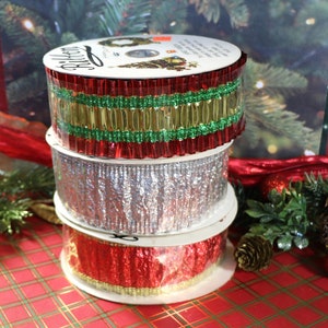 1 Large Unused Roll Vintage Wired Foil Christmas Ribbon