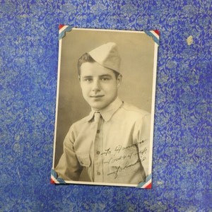 4 Vintage 1940s Red, White and Blue Photo Corners