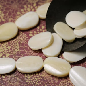 10 Vintage Bone Beads