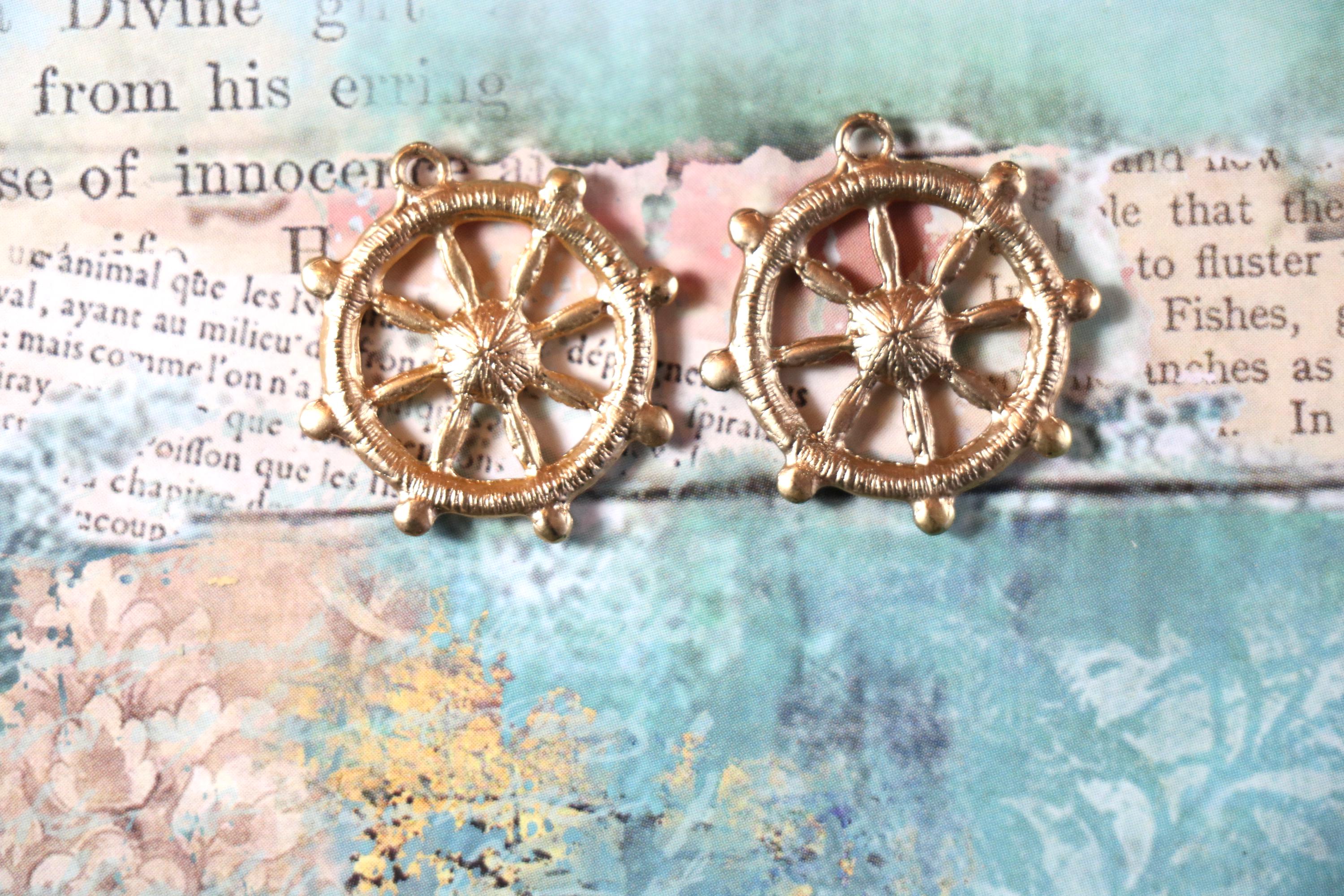 ヴィンテージ真鍮船の舵輪チャーム1個 - Etsy 日本