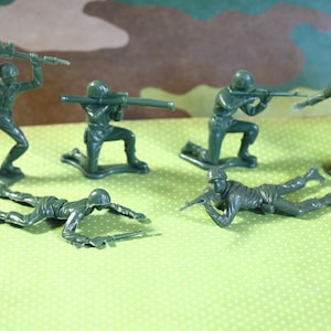 1 figurines vintage détaillées en plastique pour hommes de l&#39;armée