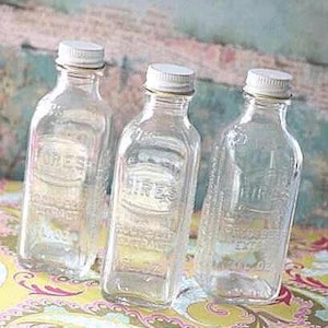 1 Vintage Hires Root Beer Extract Bottle