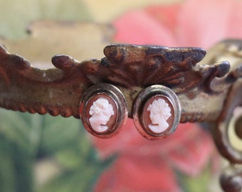 Vintage Gold Filled Shell Cameo Screw-on Earrings