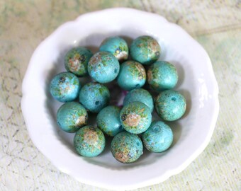 4 Vintage Shabby-Chic Turquoise Colored Beads with Roses