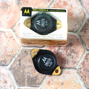 1 Vintage Motorola Transistor 2N375 in Original Package