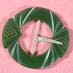 Vintage Ladies Carved Green Bakelite Belt Buckle