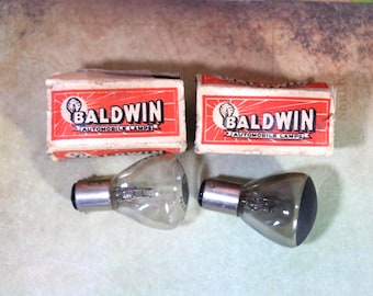 1 Vintage Automotive Lightbulb