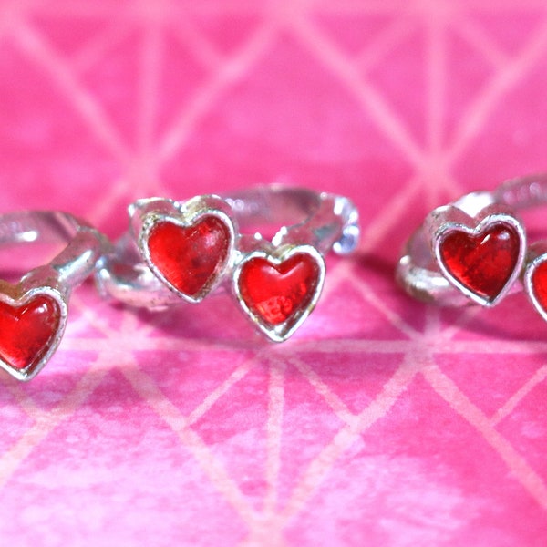 1 Vintage Gumball Machine Plastic Double Heart Ring