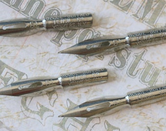 Cikonielf ensemble de stylo plume Européen Rétro Plume En Acier