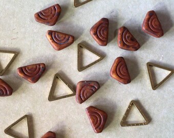 3 Czech Brown Glass Triangle Stone Beads