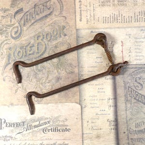 1 Vintage 6-Inch Metal Hook